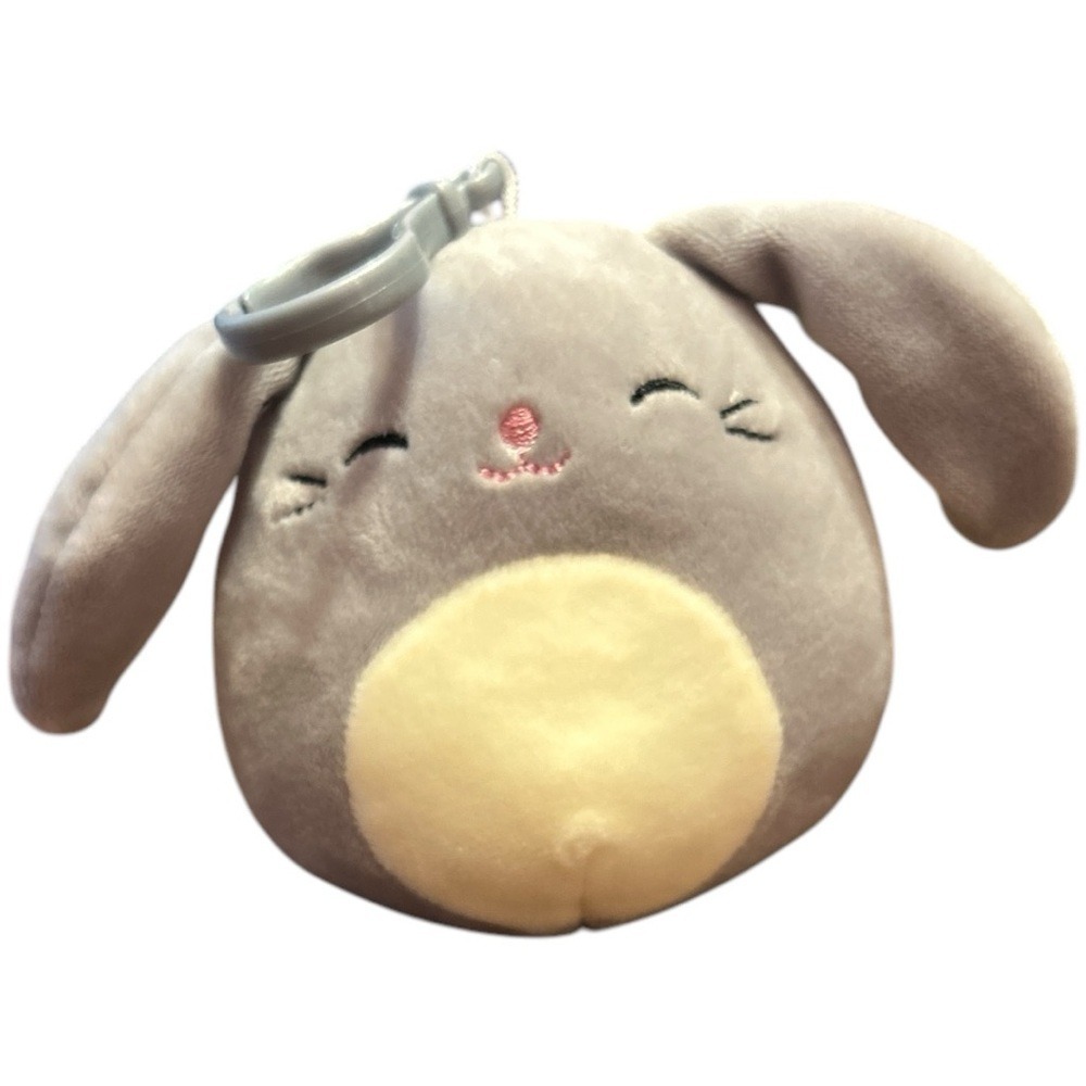 Squishmallows Blake the Bunny w/closed eyes S3 CLIP